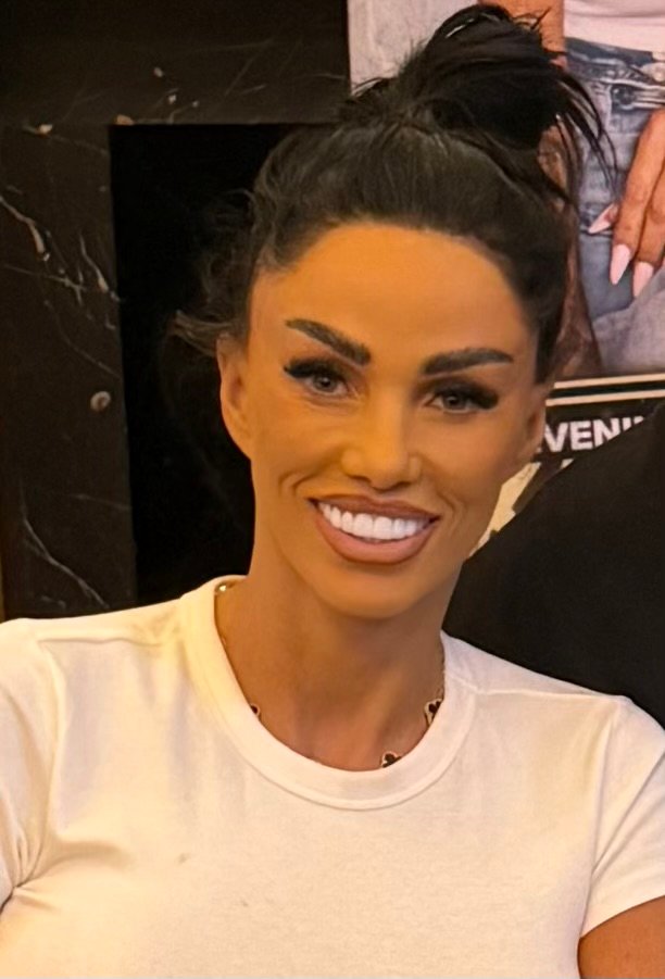 Katie Price dumps husband Lee Andrews by text after discovering