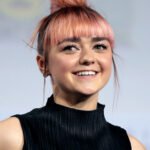 Maisie Williams Recalls Getting in Sandra Bullock’s Hot Tub and