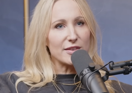 Nikki Glaser reveals inside details from Taylor Swift and Travis