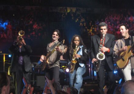 Billy Joel Iconic Career and Live Return Highlighted in Major New Review